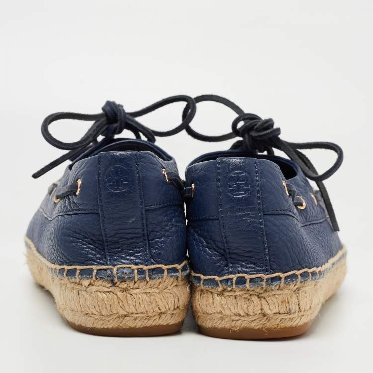 مملوكة مسبقًا Tory Burch Navy Blue Leather Lace Up Espadrille Flats Size 41