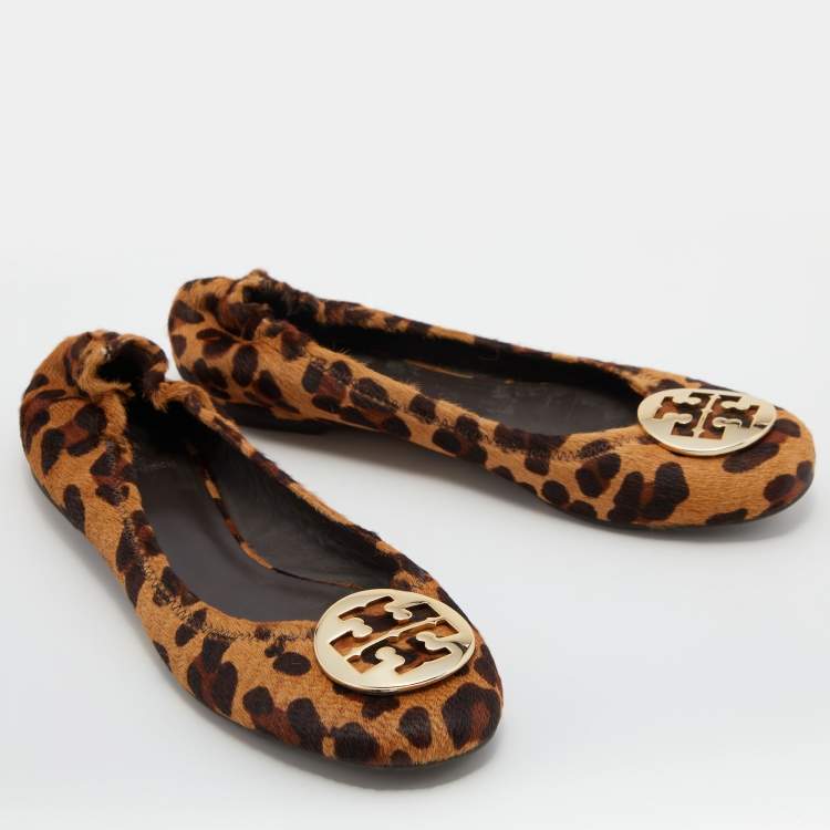 مملوكة مسبقًا Tory Burch Brown Leopard Print Calf Hair Reva Ballet Flats Size 40.5