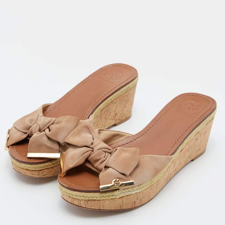 Pre Owned Tory Burch Beige Canvas Bow Wedge Slide Sandals Size 39