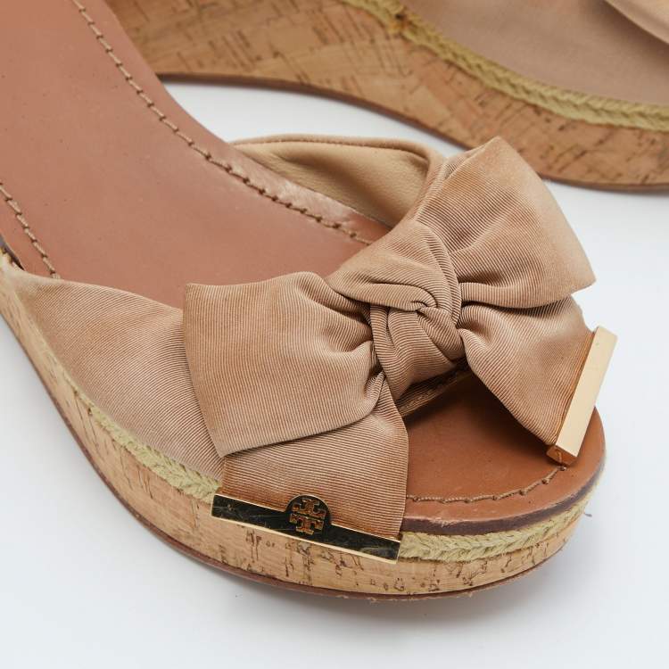 Pre Owned Tory Burch Beige Canvas Bow Wedge Slide Sandals Size 39
