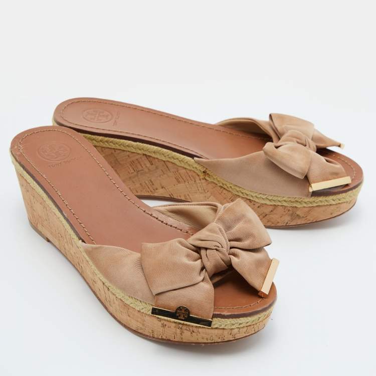 Pre Owned Tory Burch Beige Canvas Bow Wedge Slide Sandals Size 39