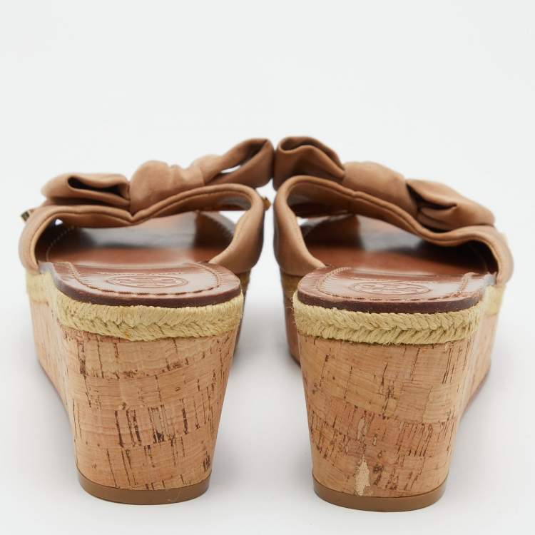 Pre Owned Tory Burch Beige Canvas Bow Wedge Slide Sandals Size 39