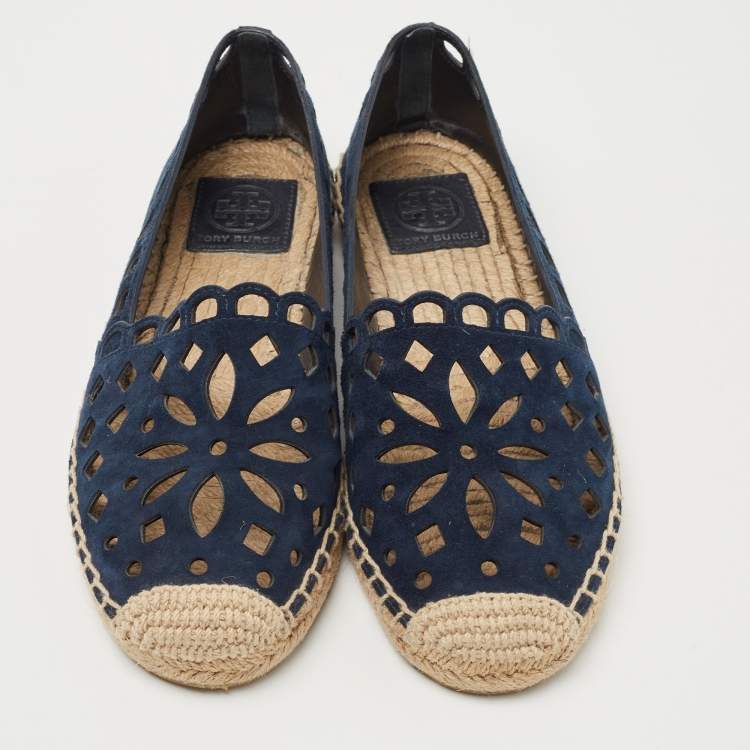 مملوكة مسبقًا Tory Burch Navy Blue Suede Cutout Espadrille Flats Size 37.5