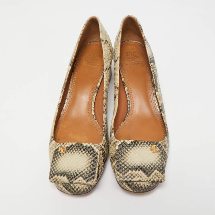 Pre Owned Tory Burch Beige/Black Python Embossed Leather Pumps Size 40
