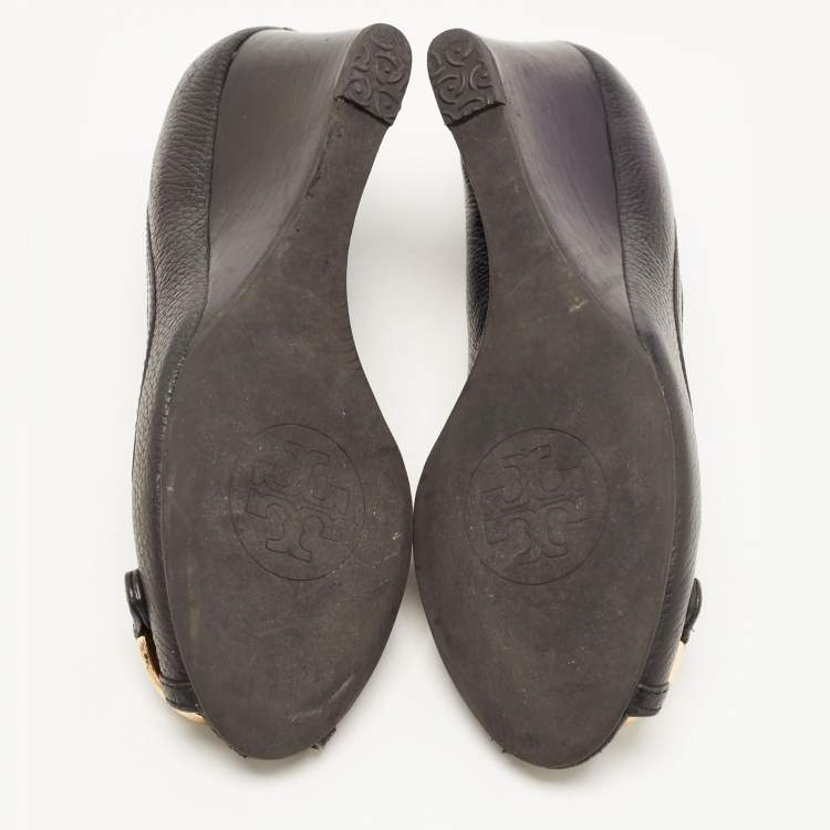 Pre Owned Tory Burch Black Leather Wedge Pumps Size 40