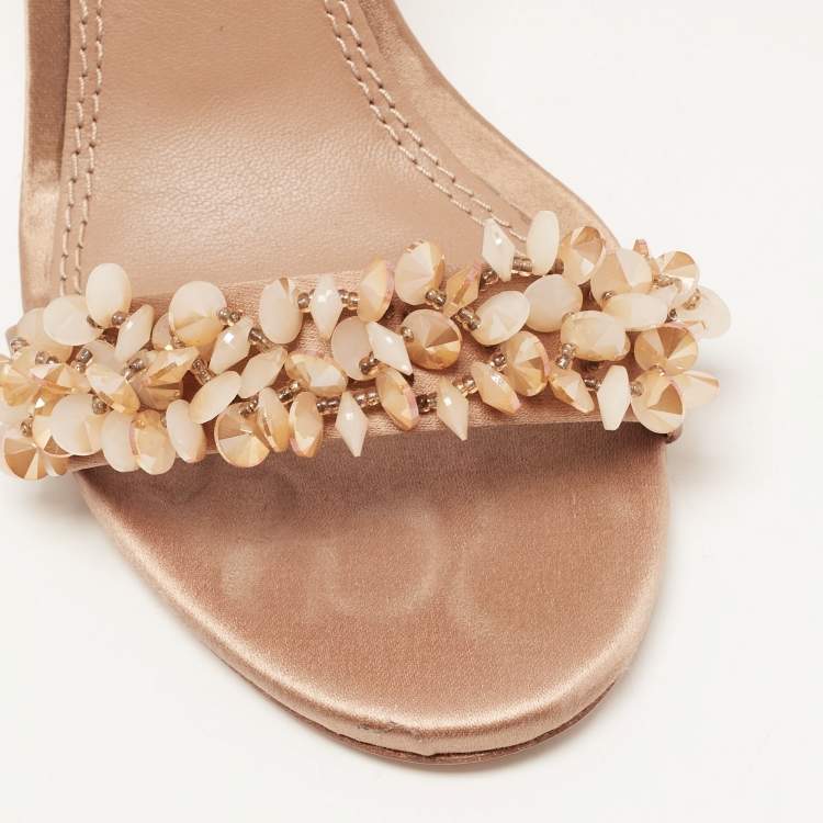 مملوكة مسبقًا Tory Burch Beige Satin Embellished Logan Sandals Size 35.5