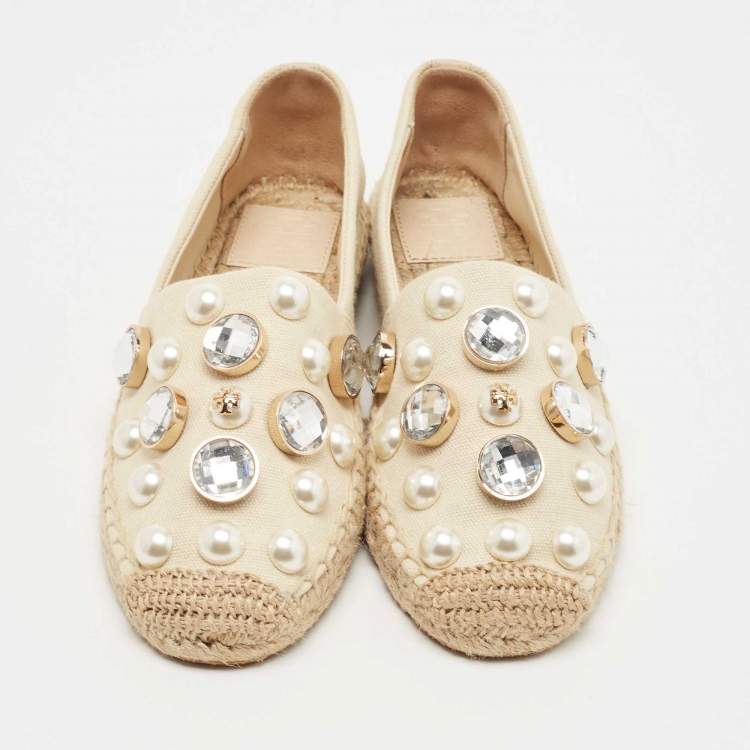Pre Owned Tory Burch Beige Canvas Faux Pearl and Crystal Embellished Vail Espadrille Flats Size 36.5