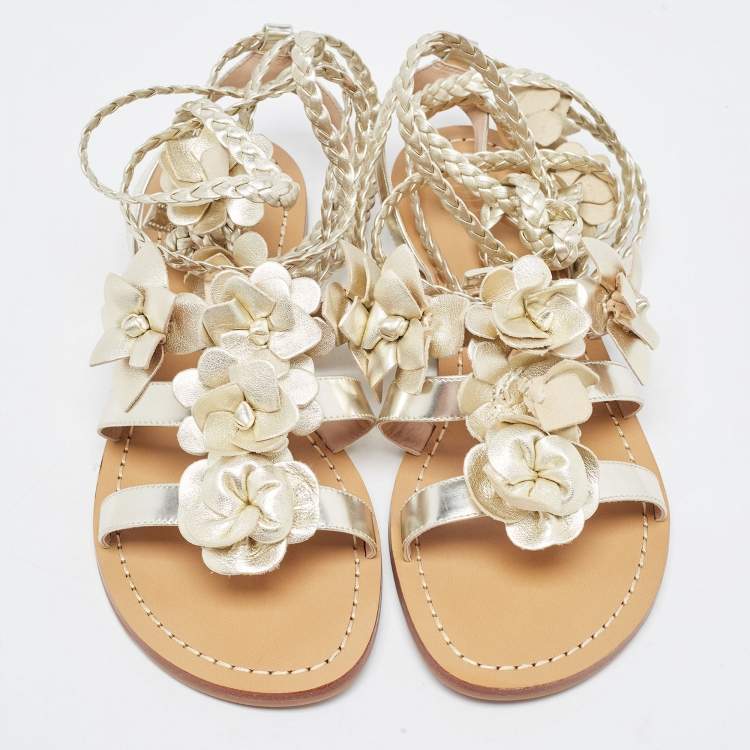 Pre Owned Tory Burch Metallic Gold Leather Blossom Floral Embellished Flat Sandals Size 39.5