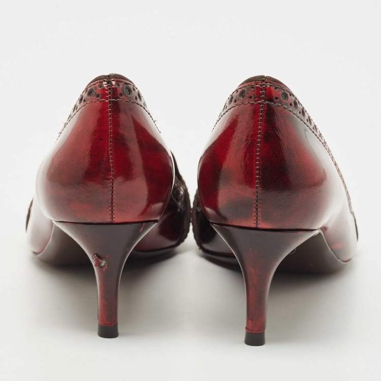 Pre Owned Tory Burch Red/Black Leather Eyelet Pointed Toe Kitten Heel Pumps Size 37.5