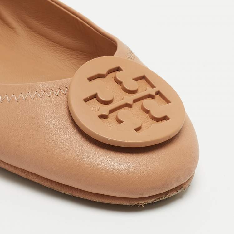 مملوكة مسبقًا Tory Burch Beige Leather Minnie Scrunch Ballet Flats Size 37.5