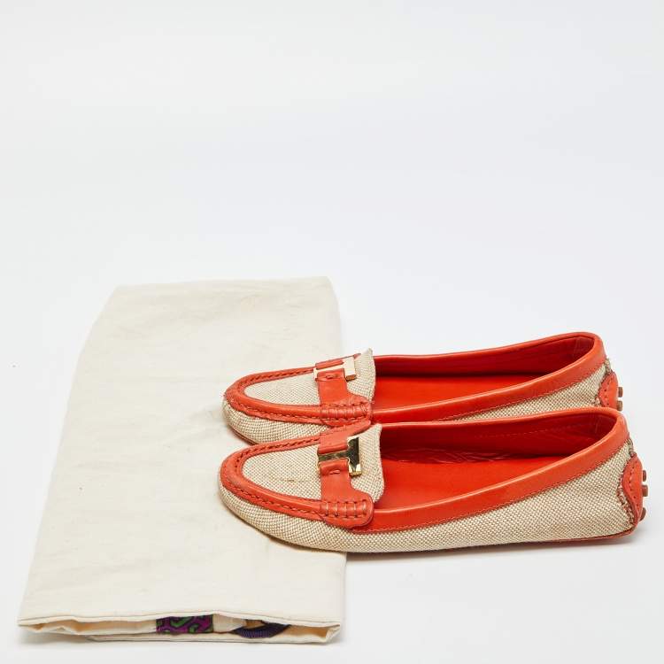Pre Owned Tory Burch Beige/Orange Canvas and Leather Casey Loafers Size 37.5