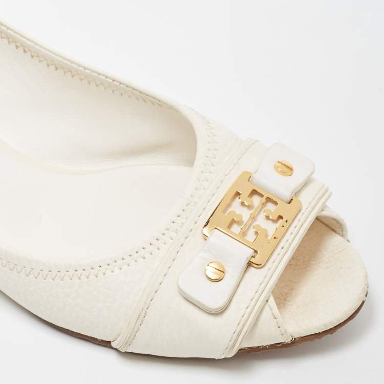 Pre Owned Tory Burch White Leather Logo Detail Peep Toe Wedge Pumps Size 40