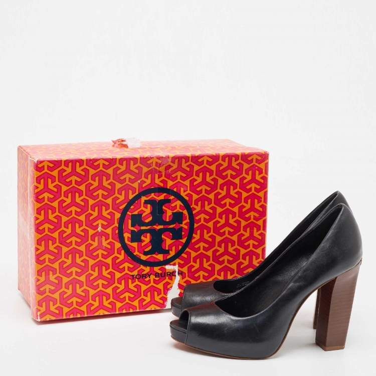 مملوكة مسبقًا Tory Burch Black Leather Cantrelle Peep Toe Platform Pumps  Size 37.5