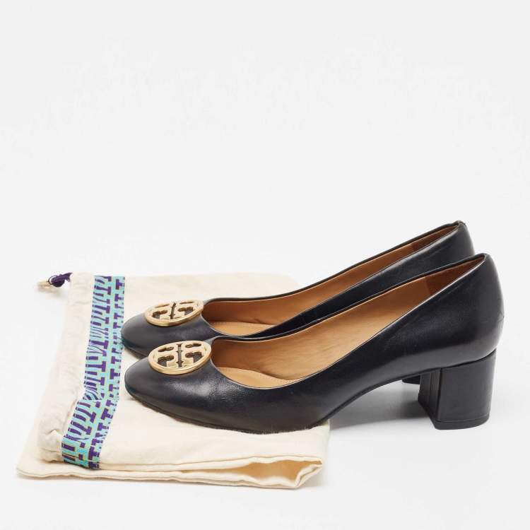 Pre Owned Tory Burch Black Leather Chelsea Pumps Size 38.5