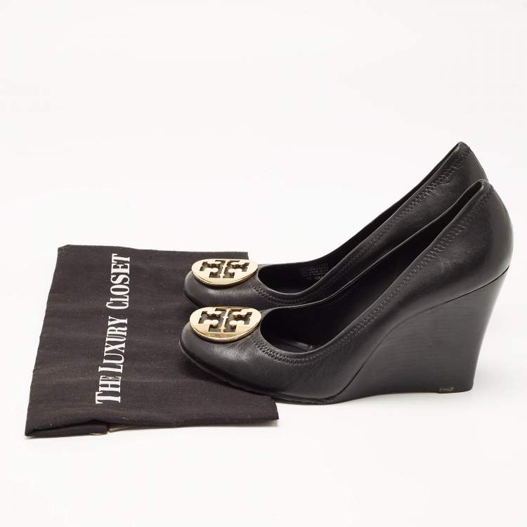 Pre Owned Tory Burch Black Leather Chelsea Wedge Pumps Size 40.5