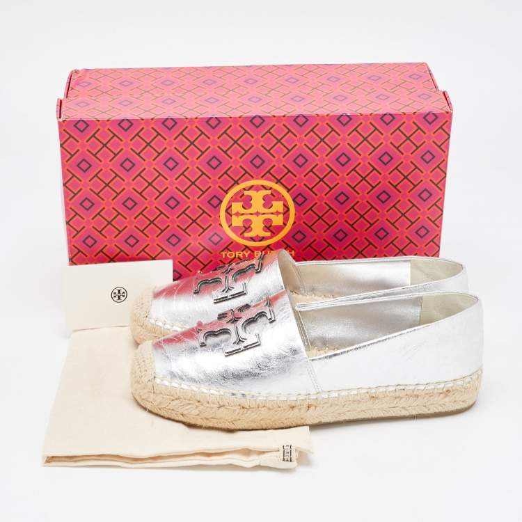 Pre Owned Tory Burch Metallic Silver Leather Ines Espadrille Flats Size 38.5