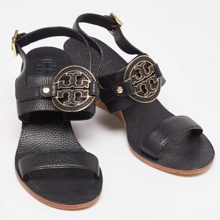 مملوكة مسبقًا Tory Burch Black Leather Wedge Slingback Sandals Size 38.5 