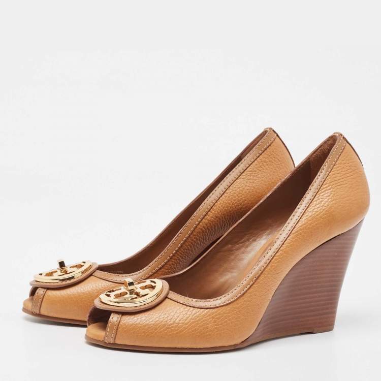 Tory burch hot sale penny wedge