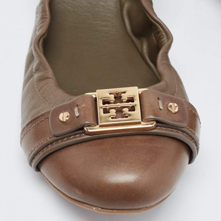 مملوكة مسبقًا Tory Burch Brown Leather Ambrose Scrunch Ballet Flats Size 40