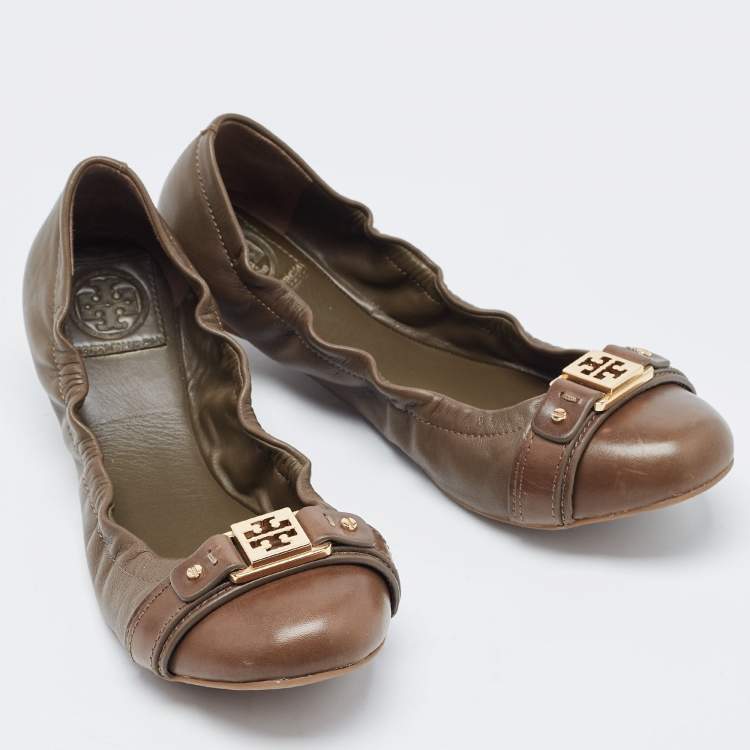 مملوكة مسبقًا Tory Burch Brown Leather Ambrose Scrunch Ballet Flats Size 40