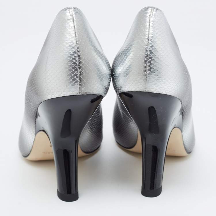 Pre Owned Tory Burch Silver Python Embossed Leather Logo Pumps Size 39