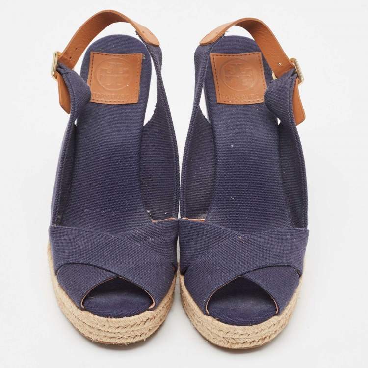 مملوكة مسبقًا Tory Burch Navy Blue Denim Espadrille Wedge Sandals Size 38.5