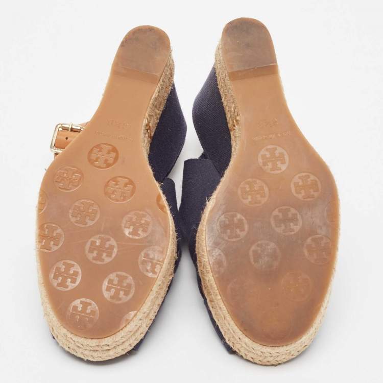 مملوكة مسبقًا Tory Burch Navy Blue Denim Espadrille Wedge Sandals Size 38.5