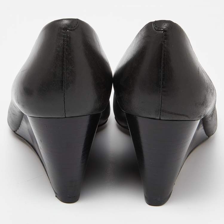 Pre Owned Tory Burch Black Leather Wedge Pumps Size 36.5