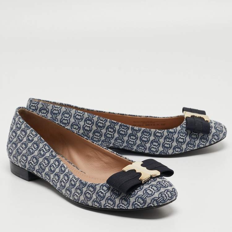 مملوكة مسبقًا Tory Burch Blue/White Canvas Ballet Flats Size 38.5