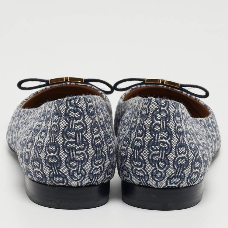 مملوكة مسبقًا Tory Burch Blue/White Canvas Ballet Flats Size 38.5