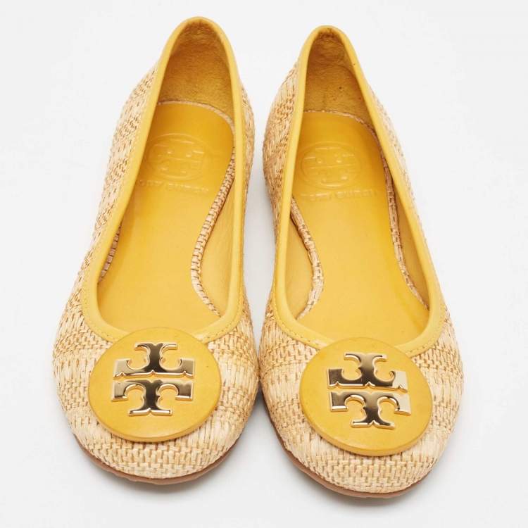 Pre Owned Tory Burch Beige/Yellow Raffia and Leather Reva Ballet Flats Size 35.5