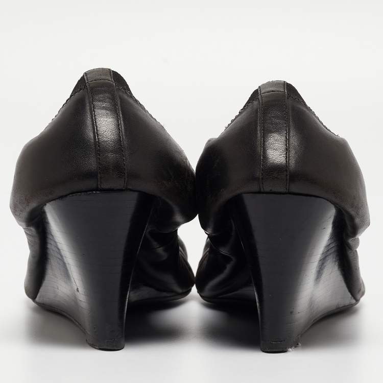 Pre Owned Tory Burch Black Leather Jolie Wedge Cap Toe Pumps Size 40