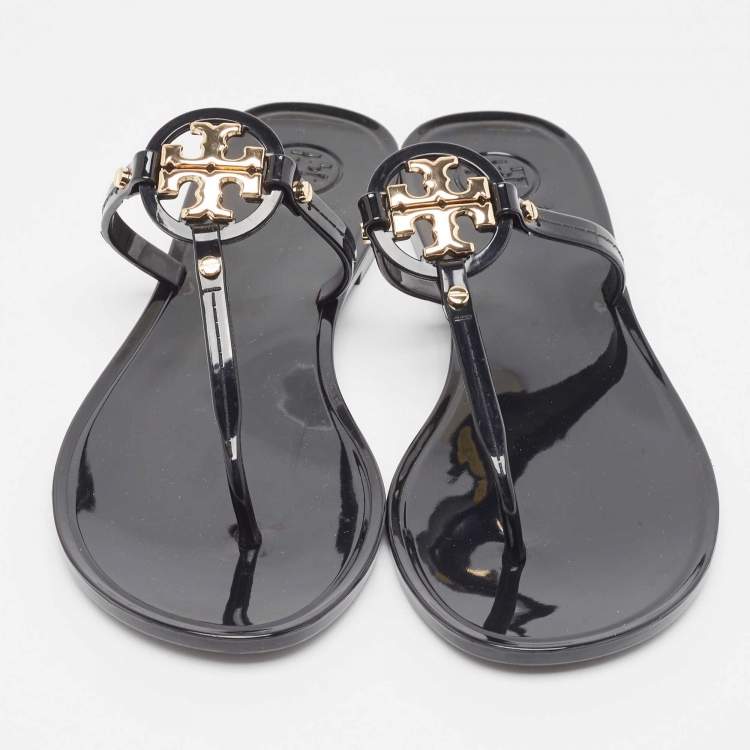مملوكة مسبقًا Tory Burch Black Rubber Mini Miller Thong Flats Size 37.5