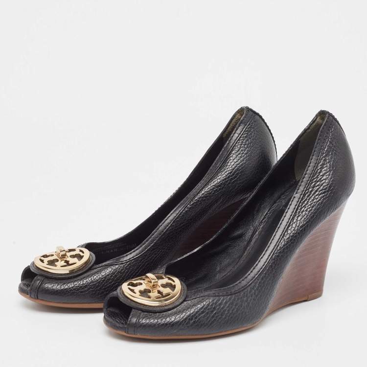 Pre Owned Tory Burch Black Leather Wedge  Pumps Size 38