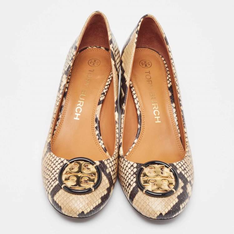 Pre Owned Tory Burch Cream/Black Python Embossed Leather Multi Logo Pumps Size 39.5
