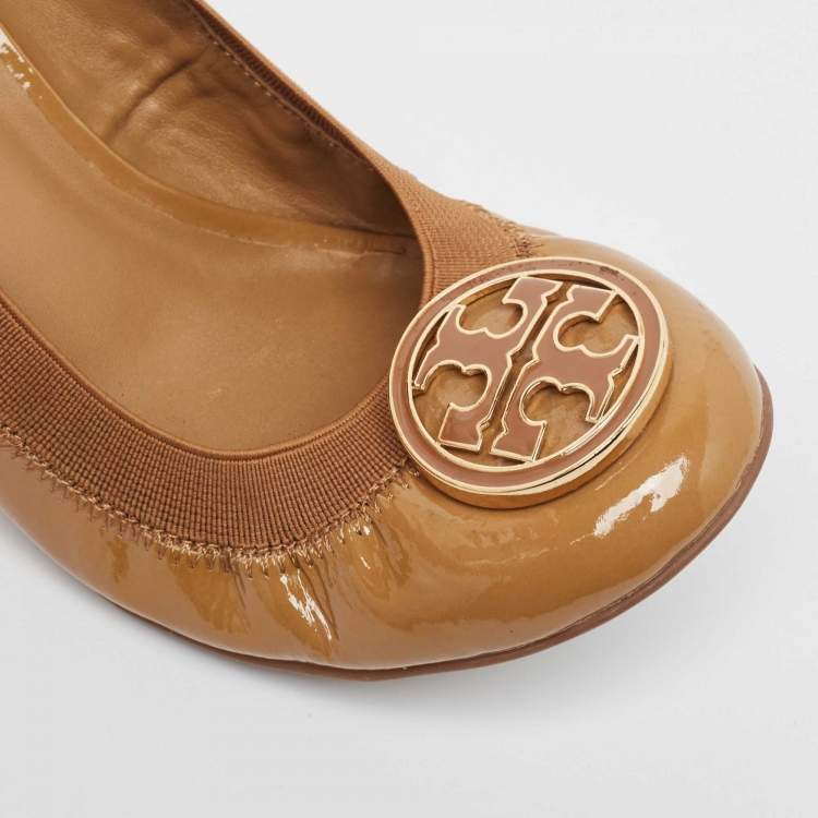 Pre Owned Tory Burch Beige Patent Leather Caroline  Wedge Pumps Size 39
