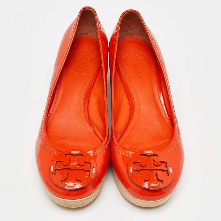 Pre Owned Tory Burch Orange Patent Leather Wedge Platform Pumps Size 36