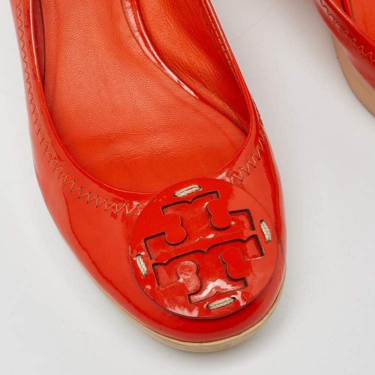 Pre Owned Tory Burch Orange Patent Leather Wedge Platform Pumps Size 36