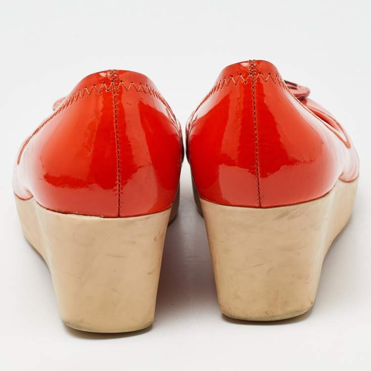 Pre Owned Tory Burch Orange Patent Leather Wedge Platform Pumps Size 36