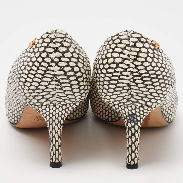 Pre Owned Tory Burch White/Black Snakeskin Embossed Leather Penelope Pumps Size 35.5