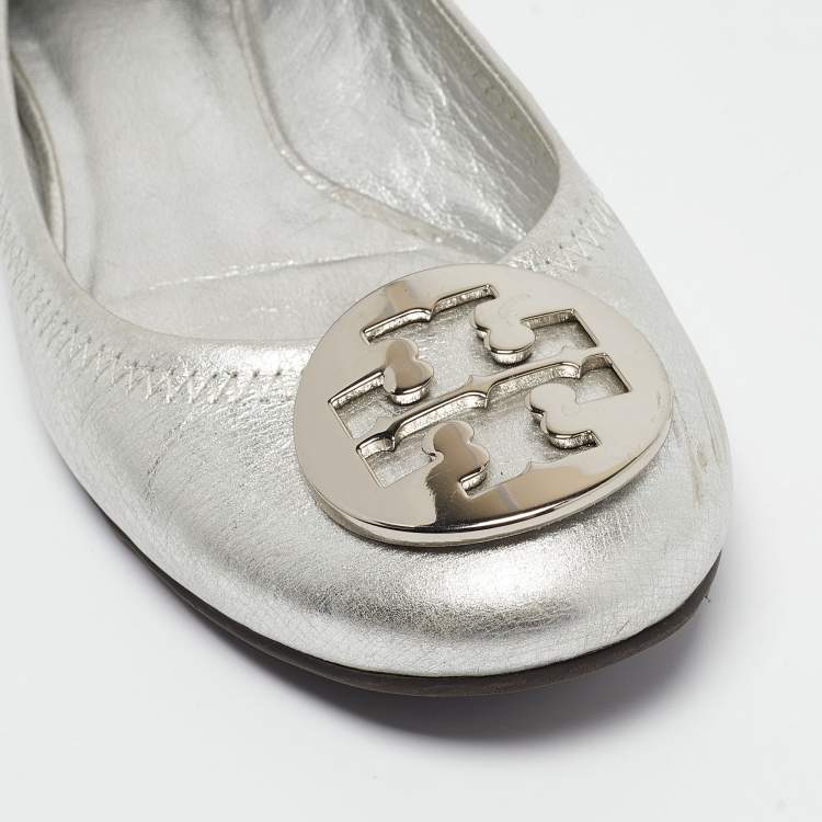 Pre Owned Tory Burch Silver Leather Reva Scrunch Ballet Flats Size 37