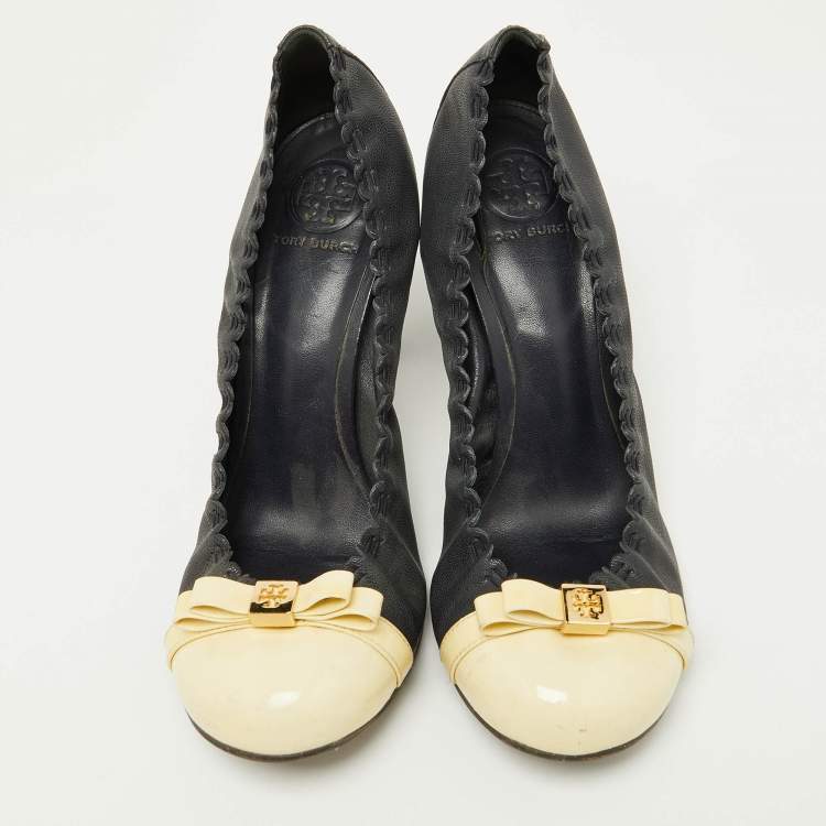 Pre Owned Tory Burch Blue/Beige Leather and Patent Romy Cap Toe Pumps Size 41