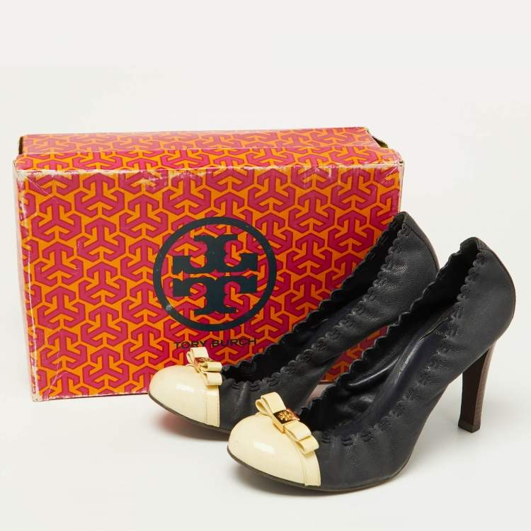 Pre Owned Tory Burch Blue/Beige Leather and Patent Romy Cap Toe Pumps Size 41