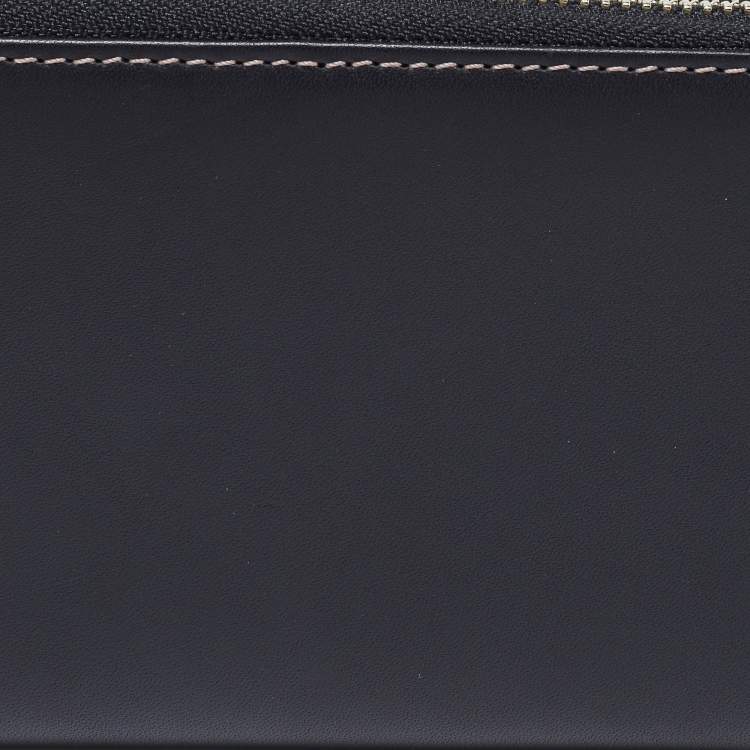 Pre Owned Tumi Black Leather Zip Around Wallet