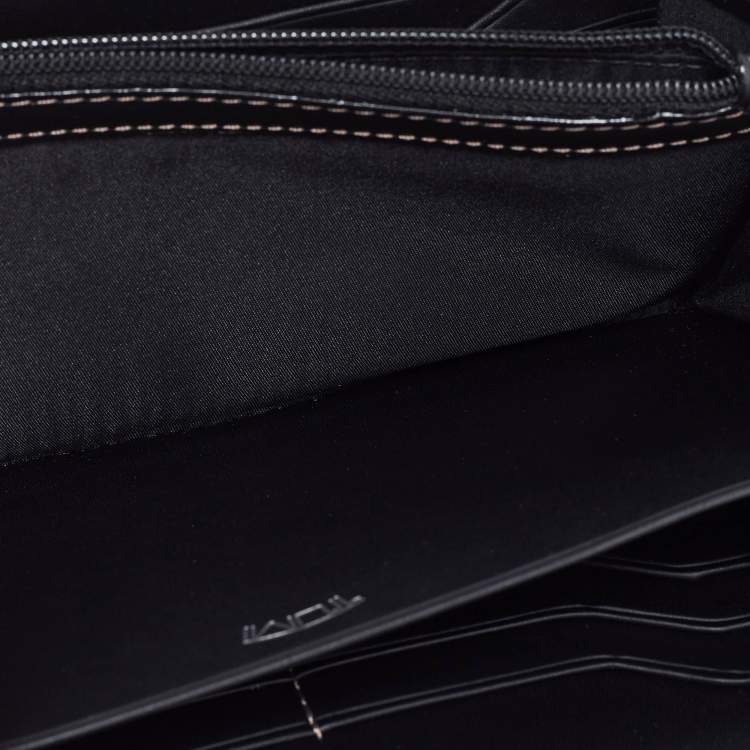 Pre Owned Tumi Black Leather Zip Around Wallet