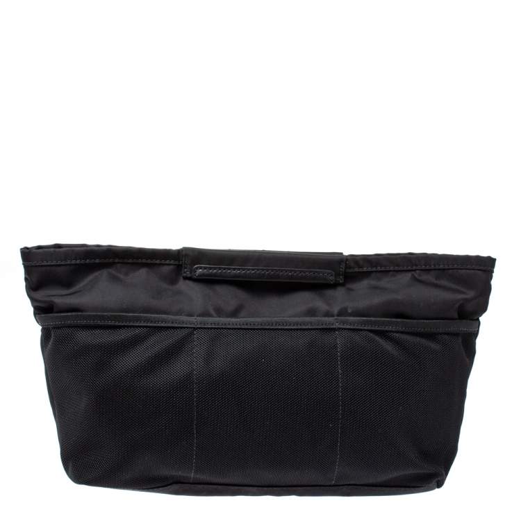 Pre Owned Tumi Black Nylon Zip Pocket Travel Clutch
