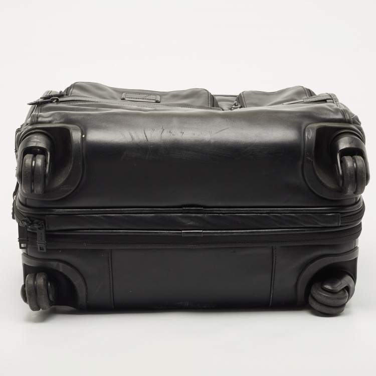 Pre Owned TUMI Black Leather 4 Wheeled Alpha 2 Deluxe Laptop Briefcase