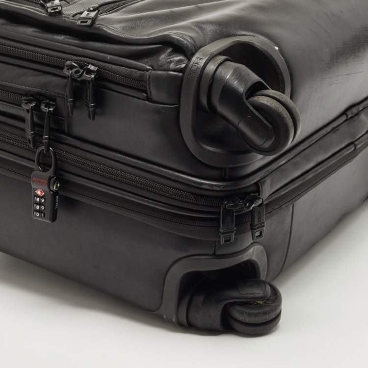 Pre Owned TUMI Black Leather 4 Wheeled Alpha 2 Deluxe Laptop Briefcase
