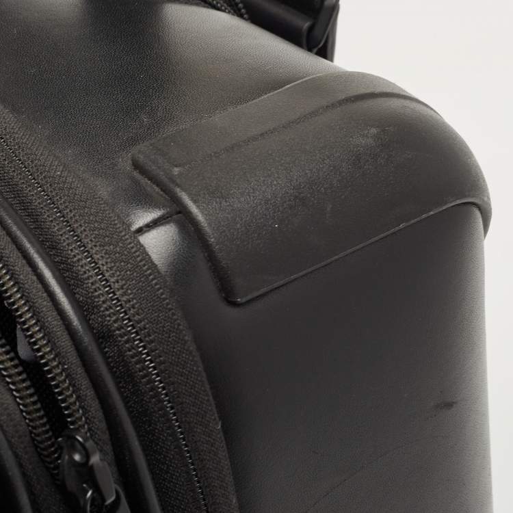 Pre Owned TUMI Black Leather 4 Wheeled Alpha 2 Deluxe Laptop Briefcase