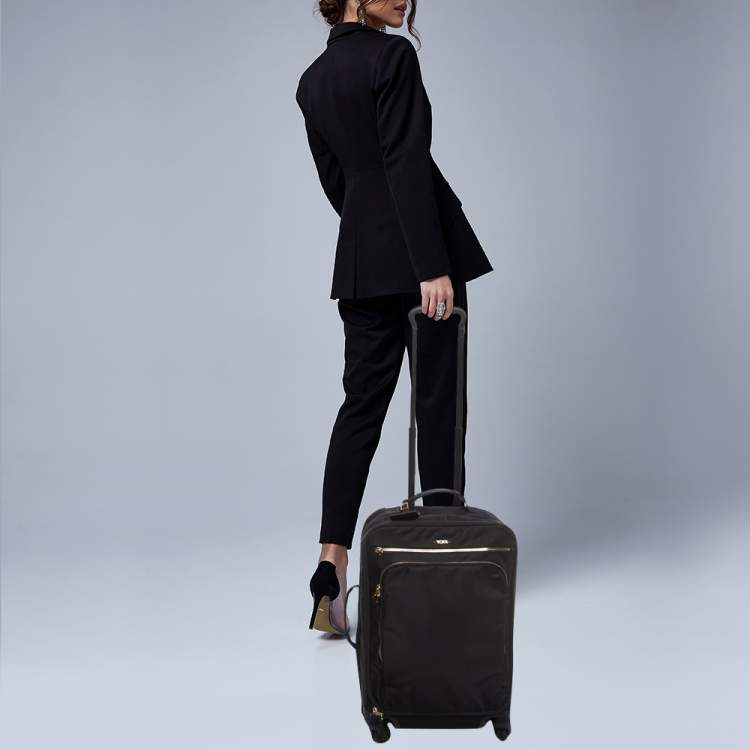 مملوكة مسبقًا TUMI Black Nylon Super Leger International Carry On Luggage